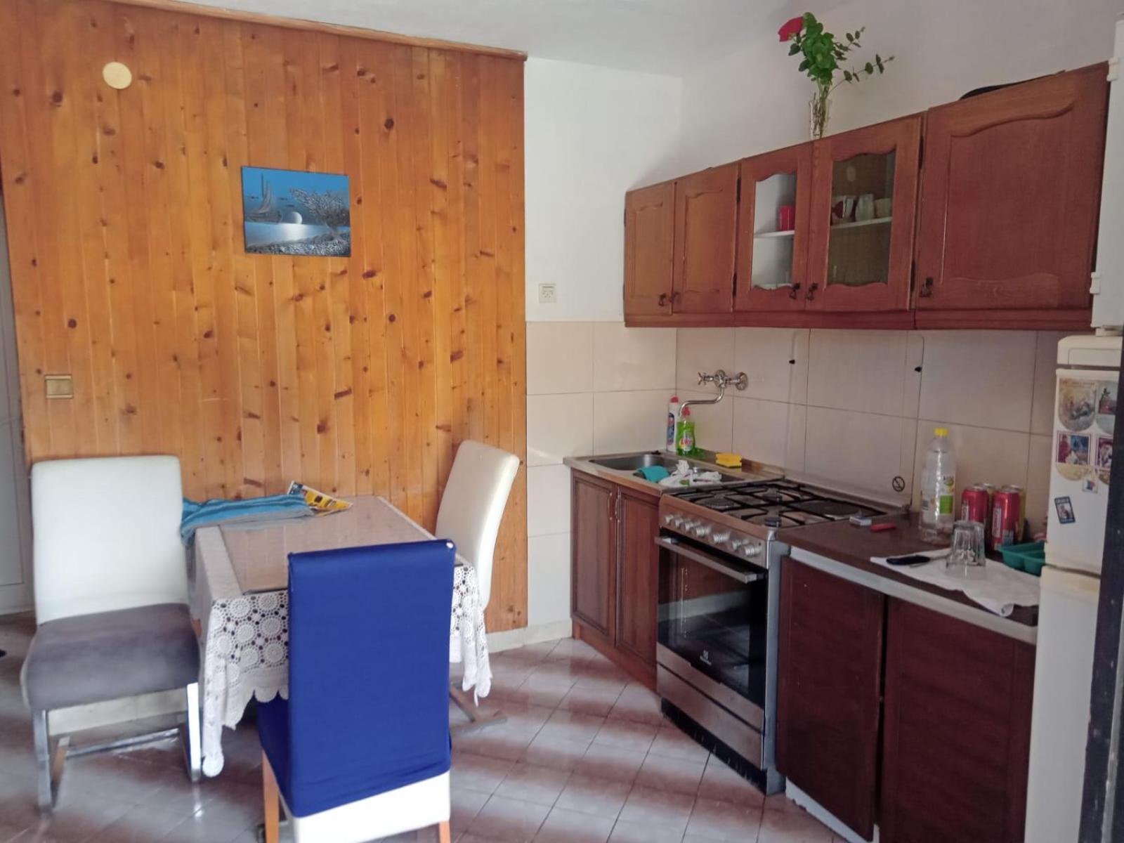 Apartments Nikola Pucisca Eksteriør bilde